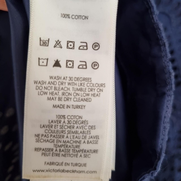 Victoria beckham navy broderie shift dress lined.Wavy design Size uk 8 - Picture 4 of 4